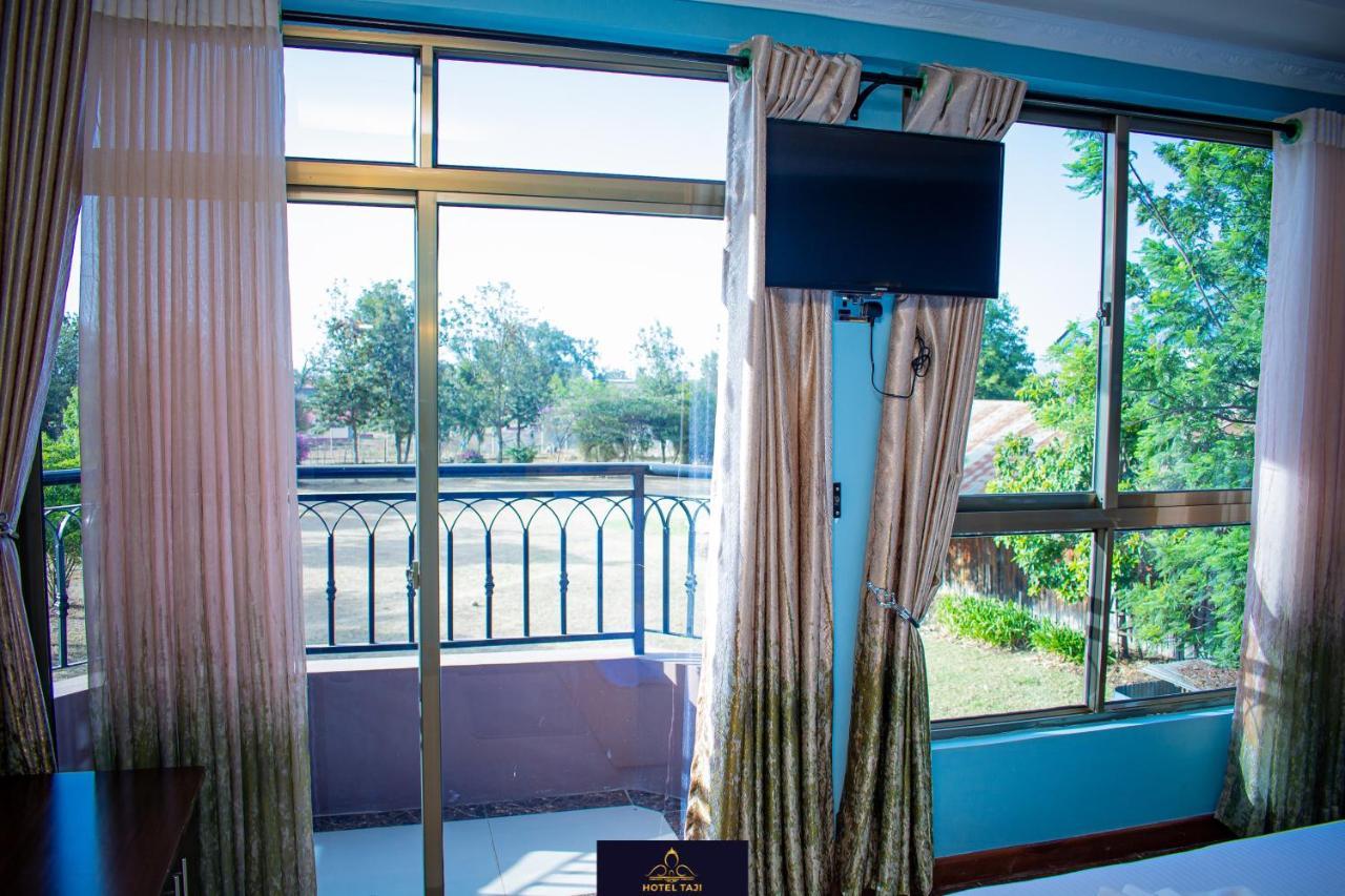 Hotel Taji Nanyuki Buitenkant foto
