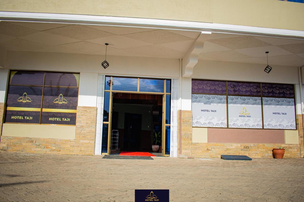 Hotel Taji Nanyuki Buitenkant foto