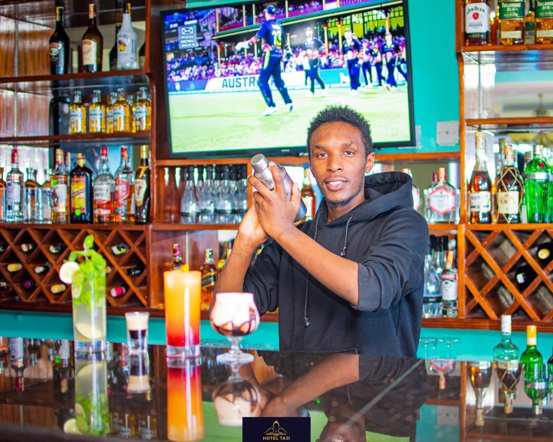 Hotel Taji Nanyuki Buitenkant foto